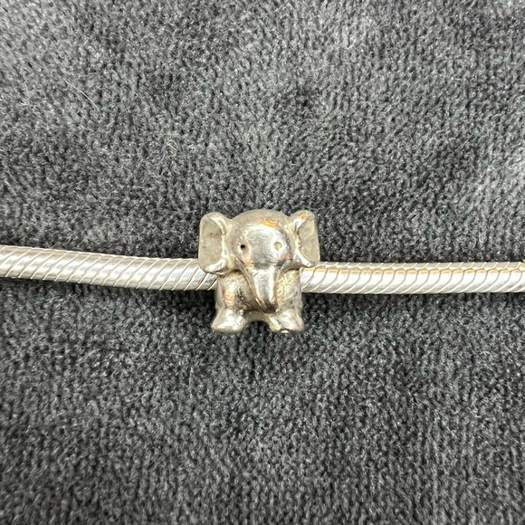 RETIRED Pandora Elephant Charm - Picture 1 of 3
